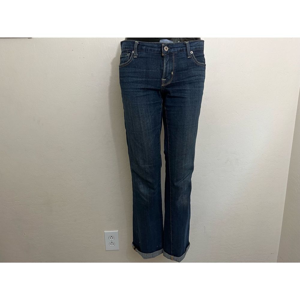 Guess Jeans 1981. Waist size 29. Dark blue jeans. B 147